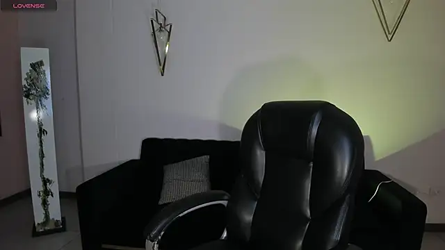 LizzCooper online show from November 25, 3:29 am