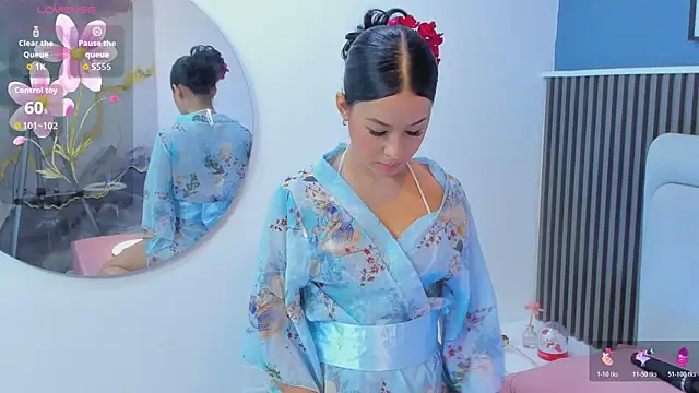 lily  star online show from December 21, 3:30 am