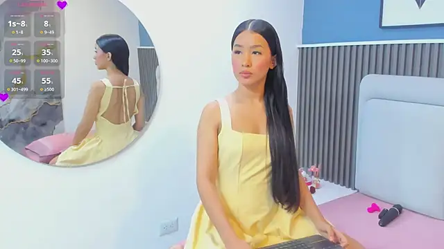 lily  star online show from March 29, 5:31 am