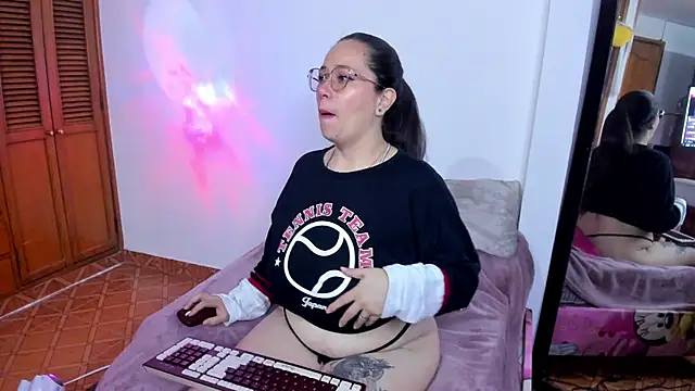 Ashley Monroe online show from March 9, 8:23 pm