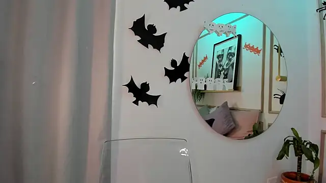 Ashley Monroe online show from October 29, 12:15 pm