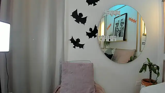 Ashley Monroe online show from October 28, 12:04 pm