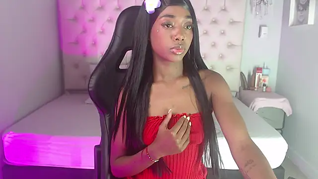 Snapshot of candyy_ebony chatting on October 15, 1:30 pm candyy ebony online show from October 15, 1:30 pm