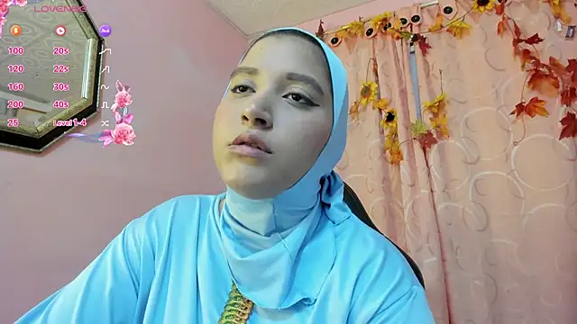 Snapshot of Azahara-Alcazar chatting on October 11, 12:50 pm Azahara-Alcazar online show from October 11, 12:50 pm