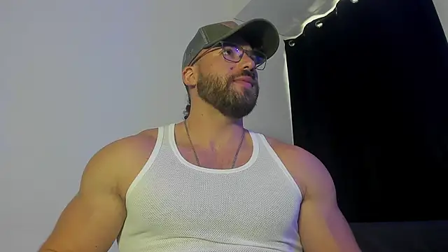 Snapshot of JoshuaLyon chatting on October 9, 5:46 pm JoshuaLyon online show from October 9, 5:46 pm