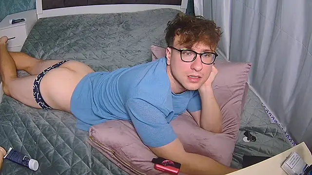 DennisGartmanB online show from October 24, 6:18 pm