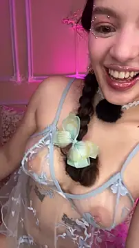 AriaHeavenss online show from November 26, 1:38 am