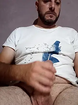 Snapshot of danmep8387 chatting on February 21, 5:20 am danmep8387 online show from February 21, 5:20 am