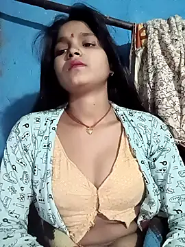 Snapshot of Harini_Gautam chatting on November 15, 6:34 pm Harini Gautam online show from November 15, 6:34 pm