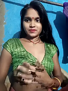 Snapshot of Harini_Gautam chatting on November 2, 6:24 pm Harini Gautam online show from November 2, 6:24 pm