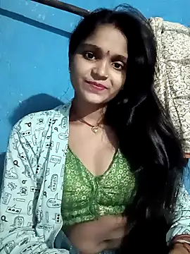 Snapshot of Harini_Gautam chatting on November 18, 6:44 pm Harini Gautam online show from November 18, 6:44 pm