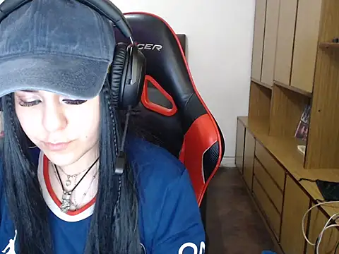 bluegoddessstoned online show from September 18, 2:36 am