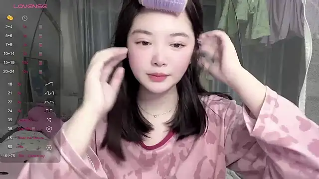 tender-11 online show from March 25, 3:44 pm