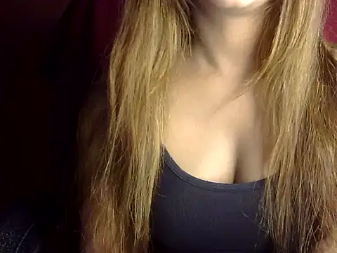 Snapshot of heartless_Queen chatting on October 11, 4:46 am heartless Queen online show from October 11, 4:46 am