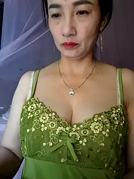 Snapshot of Nana-bar chatting on October 17, 3:58 pm Nana-bar online show from October 17, 3:58 pm