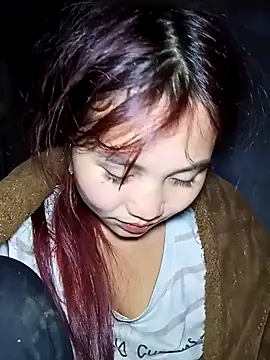 Snapshot of EllyBaby20 chatting on November 20, 1:23 pm EllyBaby20 online show from November 20, 1:23 pm