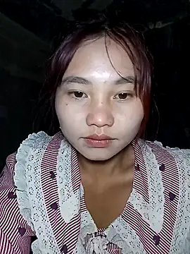 Snapshot of EllyBaby20 chatting on November 4, 4:05 am EllyBaby20 online show from November 4, 4:05 am