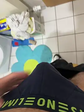 Snapshot of Dicksxd chatting on October 19, 8:17 am Dicksxd online show from October 19, 8:17 am