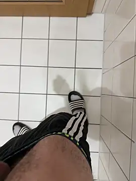 Snapshot of Dicksxd chatting on November 1, 9:58 am Dicksxd online show from November 1, 9:58 am