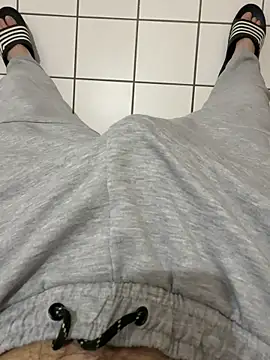 Dicksxd online show from April 12, 9:18 pm