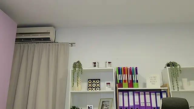 Snapshot of RubiHarper chatting on June 20, 2:27 am RubiHarper online show from June 20, 2:27 am