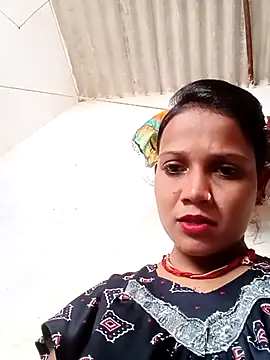 Snapshot of Chandni_Love143 chatting on October 12, 5:42 am Chandni Love143 online show from October 12, 5:42 am