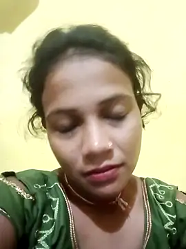 Snapshot of Chandni_Love143 chatting on October 20, 12:24 am Chandni Love143 online show from October 20, 12:24 am