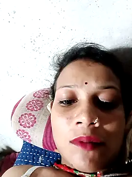 Snapshot of Chandni_Love143 chatting on September 10, 4:28 pm Chandni Love143 online show from September 10, 4:28 pm