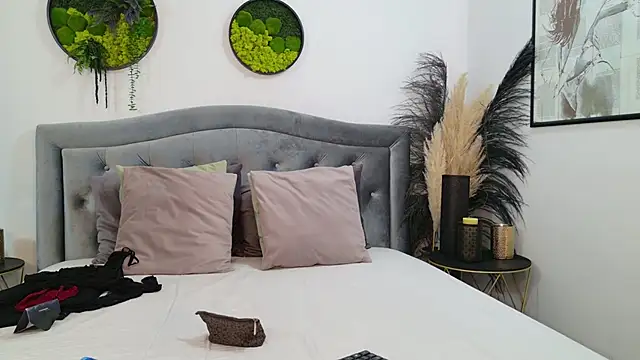 NathaliaNat online show from December 19, 2:59 am