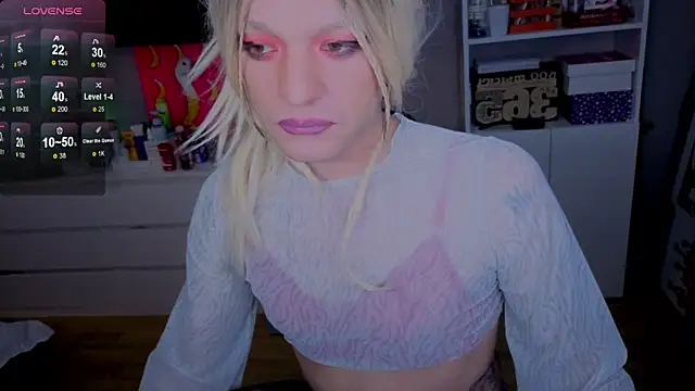 Snapshot of Kkkylie chatting on March 5, 2:41 am Kkkylie online show from March 5, 2:41 am