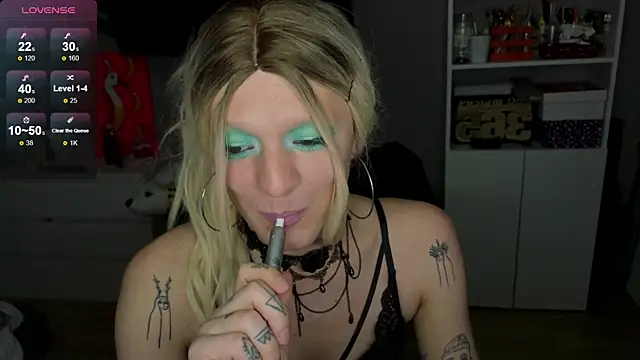 Kkkylie online show from February 17, 2:09 am