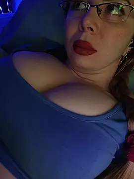 Snapshot of BunnyFoxy777 chatting on February 3, 1:05 pm BunnyFoxy777 online show from February 3, 1:05 pm