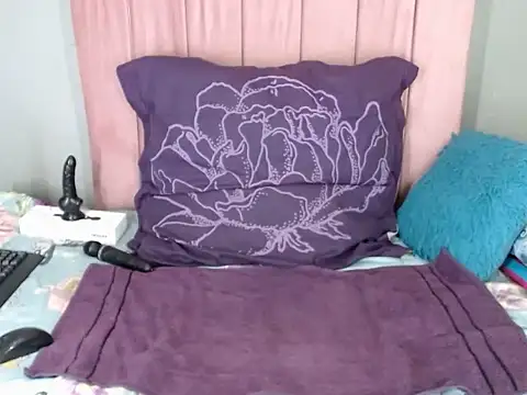 SWEETBERRYxXx online show from November 25, 6:30 pm