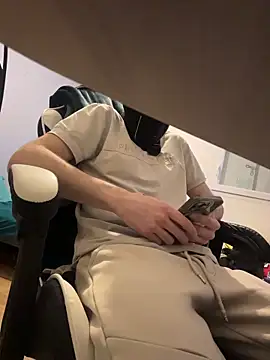 tok lo24 online show from February 8, 1:31 pm