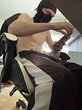 tok lo24 online show from April 19, 2:18 pm