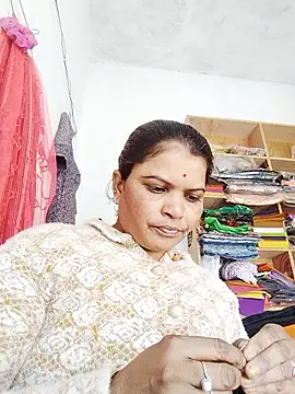 Bhavna hot online show from January 9, 8:43 am