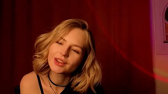 Sunshine Angell online show from December 19, 2:30 pm