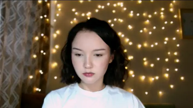 Snapshot of DemiWildcat chatting on September 15, 11:43 am DemiWildcat online show from September 15, 11:43 am