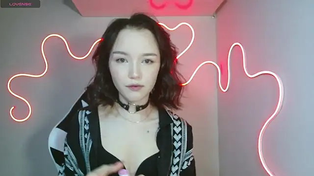 Snapshot of DemiWildcat chatting on October 5, 9:00 am DemiWildcat online show from October 5, 9:00 am