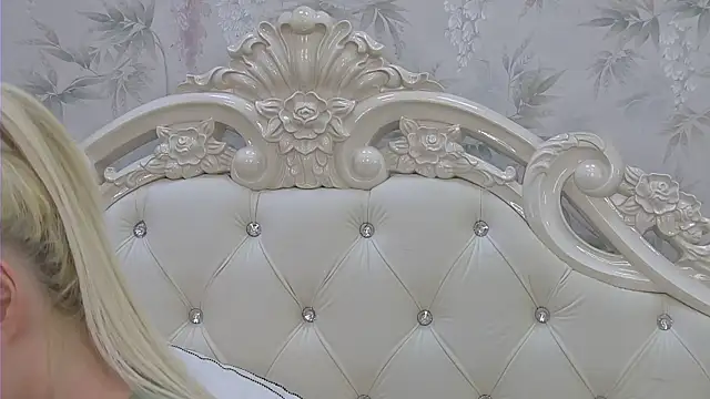 Snapshot of EllieFrosty_ chatting on November 28, 5:02 pm EllieFrosty online show from November 28, 5:02 pm