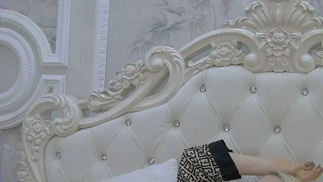 EllieFrosty  online show from February 5, 4:03 pm