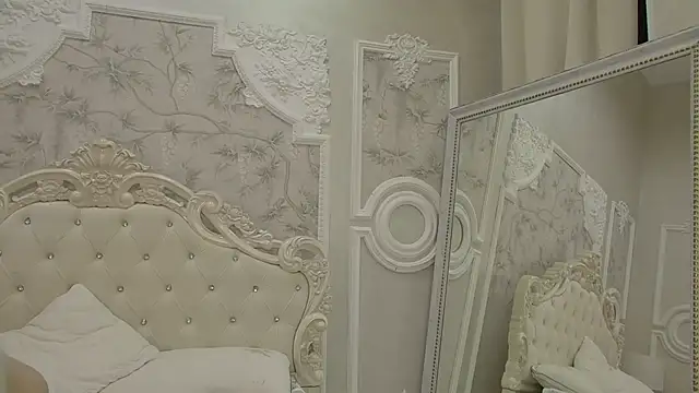 EllieFrosty  online show from January 18, 6:22 pm