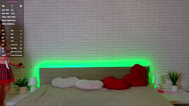 evafolver online show from March 2, 4:58 pm