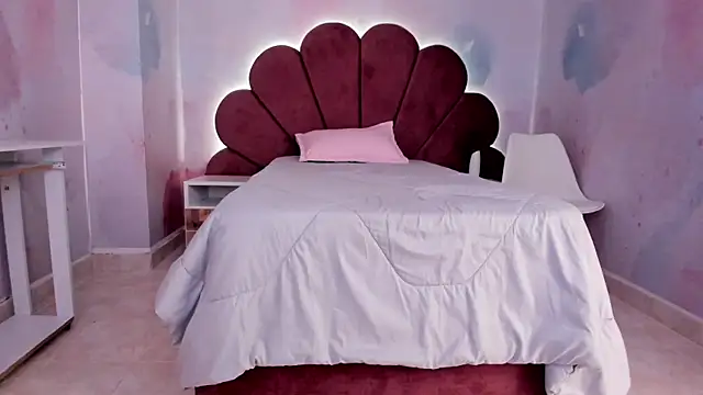 anna2809 online show from March 28, 4:30 pm