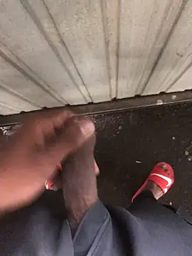 Snapshot of kavi1q1 chatting on October 22, 12:54 am kavi1q1 online show from October 22, 12:54 am