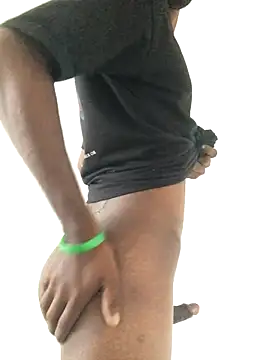 Snapshot of kavi1q1 chatting on November 19, 1:16 am kavi1q1 online show from November 19, 1:16 am