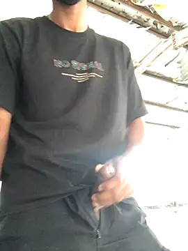 Snapshot of kavi1q1 chatting on November 29, 4:45 am kavi1q1 online show from November 29, 4:45 am