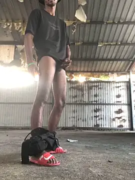 Snapshot of kavi1q1 chatting on November 1, 1:12 am kavi1q1 online show from November 1, 1:12 am