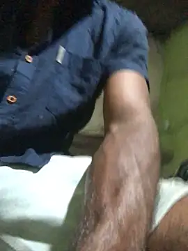 kavi1q1 online show from February 3, 3:28 pm