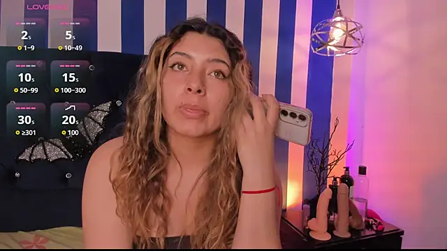 valeria rouse28 online show from October 29, 5:45 pm